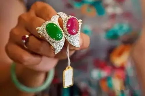 五金交电与珠宝黄金 2017年中国黄金珠宝业的跨界融合与变革图鉴