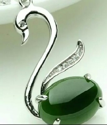 翡翠绿 清凉一夏 珠宝玉器圈与五金交电的交融