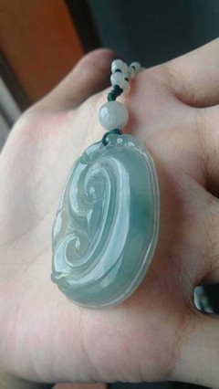 冰糯如意 蓝色飘花的玉器之美